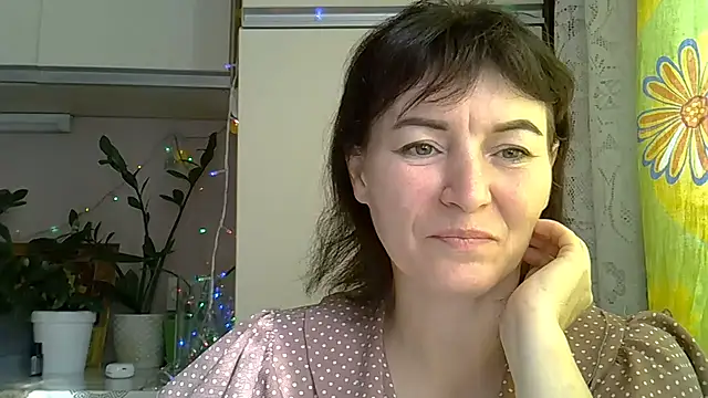 Snapshot of Krystal_82 chatting on 09/10/25, 08:25 Krystal 82 online show from 09/10/25, 08:25