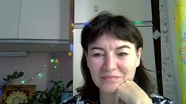 Snapshot of Krystal_82 chatting on 10/01/25, 06:52 Krystal 82 online show from 10/01/25, 06:52