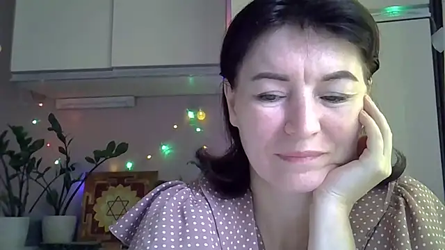 Snapshot of Krystal_82 chatting on 10/05/25, 07:07 Krystal 82 online show from 10/05/25, 07:07