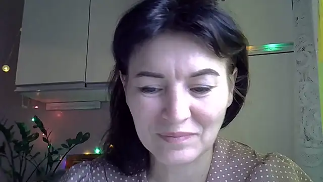 Snapshot of Krystal_82 chatting on 10/11/25, 07:40 Krystal 82 online show from 10/11/25, 07:40