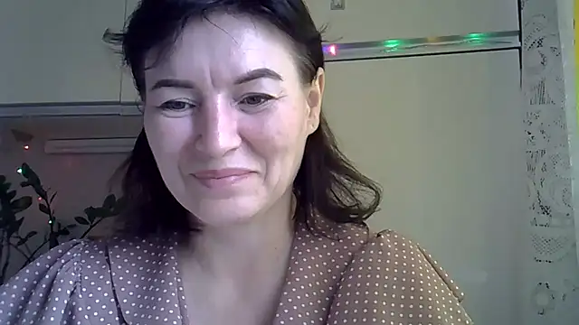 Snapshot of Krystal_82 chatting on 10/12/25, 08:46 Krystal 82 online show from 10/12/25, 08:46