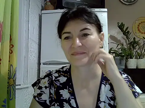 Snapshot of Krystal_82 chatting on 10/31/25, 05:14 Krystal 82 online show from 10/31/25, 05:14