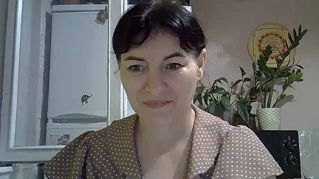 Snapshot of Krystal_82 chatting on 11/07/25, 04:07 Krystal 82 online show from 11/07/25, 04:07