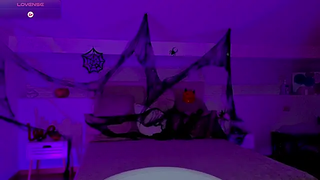 Snapshot of Real_cutie1 chatting on 11/02/25, 08:33 Real cutie1 online show from 11/02/25, 08:33