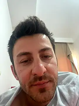 Snapshot of emredenizz07 chatting on 10/08/25, 08:01 emredenizz07 online show from 10/08/25, 08:01