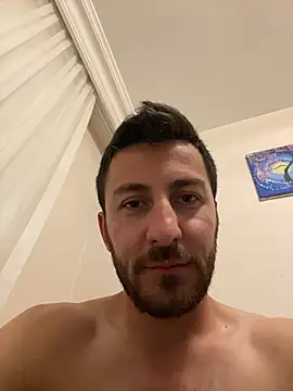 Snapshot of emredenizz07 chatting on 11/08/25, 10:19 emredenizz07 online show from 11/08/25, 10:19