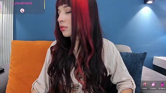 MartinaBlakees online show from 11/18/25, 01:48