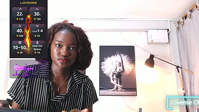 Evaa 18 online show from 10/15/25, 05:35