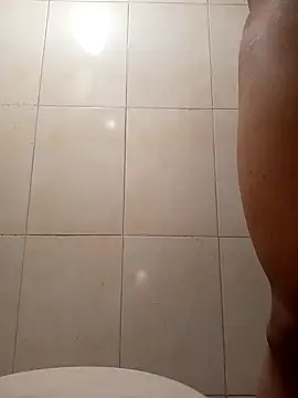 Snapshot of vboli08 chatting on 10/25/25, 06:02 vboli08 online show from 10/25/25, 06:02