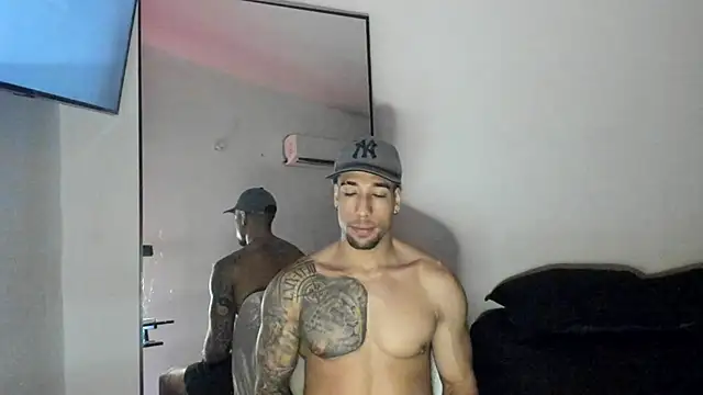 Snapshot of ThiagoLugo chatting on 09/21/25, 03:30 ThiagoLugo online show from 09/21/25, 03:30