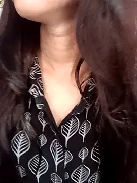 Snapshot of Queen_Pooja7 chatting on 09/11/25, 02:39 Queen Pooja7 online show from 09/11/25, 02:39