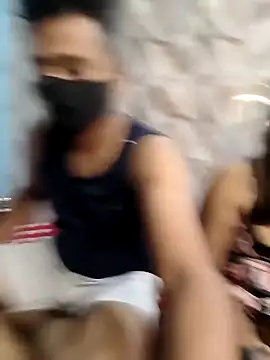 Snapshot of hornyzinia123 chatting on 11/09/25, 02:32 hornyzinia123 online show from 11/09/25, 02:32