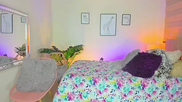 LusyKitty online show from 10/10/25, 03:22