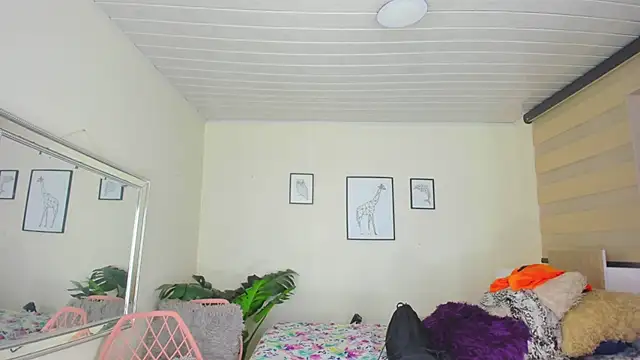 LusyKitty online show from 10/15/25, 03:01