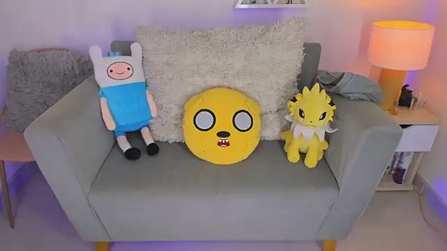 LusyKitty online show from 11/06/25, 03:35