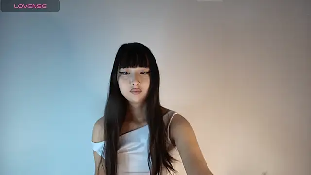 Ji yen online show from 11/08/25, 12:22