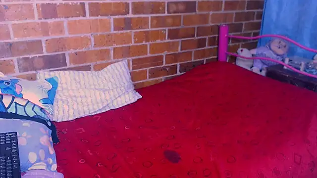 danaiisabella online show from 10/26/25, 02:50