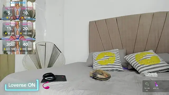 Lady miss    online show from 11/13/25, 12:48