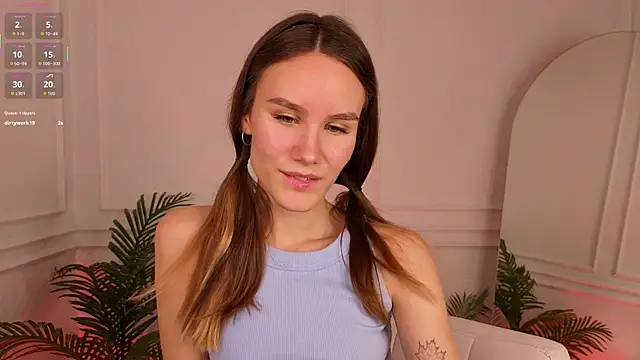  Clare Florence  online show from 10/12/25, 01:54