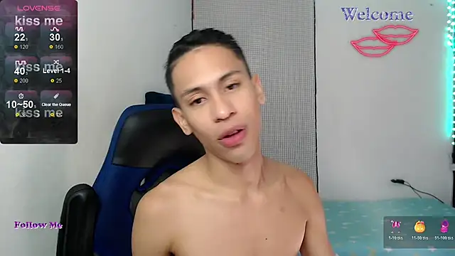 Snapshot of dylan_apol0 chatting on 11/13/25, 06:23 dylan apol0 online show from 11/13/25, 06:23