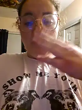 nuttiebuddy1 online show from 10/23/25, 06:23