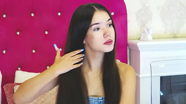 AlexisDevine online show from 10/13/25, 04:23