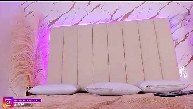 Elody rousse online show from 10/12/25, 11:42