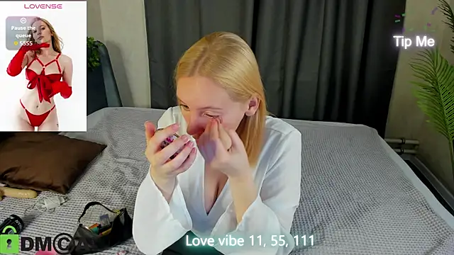 Anna Chelsea online show from 11/01/25, 12:34