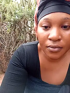 Snapshot of sweetLady89 chatting on 10/28/25, 04:16 sweetLady89 online show from 10/28/25, 04:16