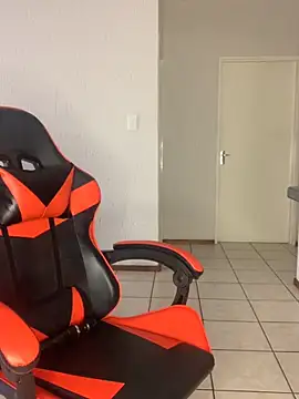 Snapshot of jayjayja19 chatting on 11/14/25, 03:33 jayjayja19 online show from 11/14/25, 03:33