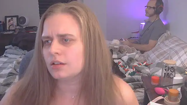 Sexyblonde12344 online show from 11/07/25, 11:38