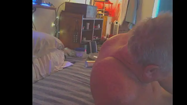 Pussyeat2please online show from 10/08/25, 05:10