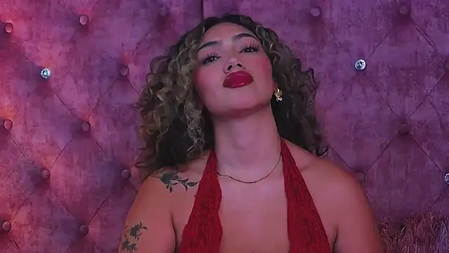 MaddisonBelucci online show from 10/24/25, 08:38