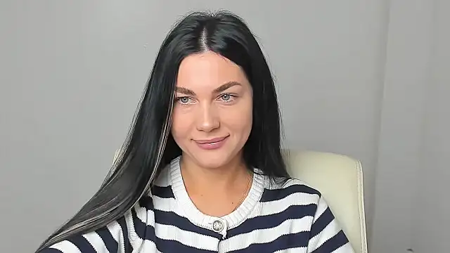 Lune Moon online show from 11/21/25, 06:45