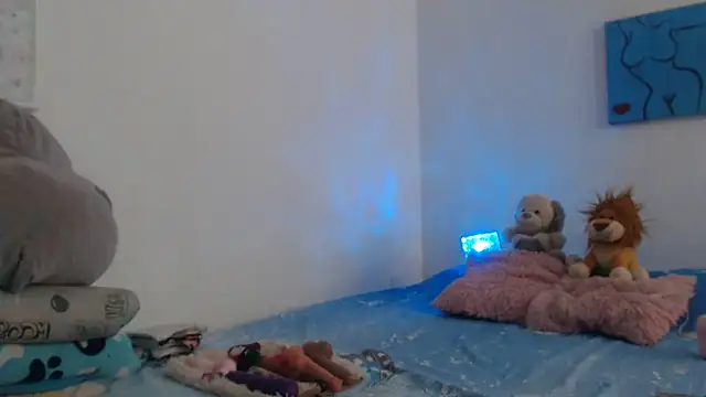 Snapshot of Victoria_new chatting on 09/29/25, 10:14 Victoria new online show from 09/29/25, 10:14