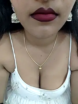 Snapshot of ammu_tlugu chatting on 09/19/25, 05:24 ammu tlugu online show from 09/19/25, 05:24