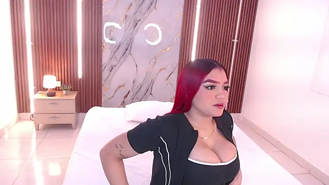 Snapshot of aixa_show chatting on 10/19/25, 01:01 aixa show online show from 10/19/25, 01:01