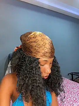 Monakeys online show from 10/07/25, 01:14