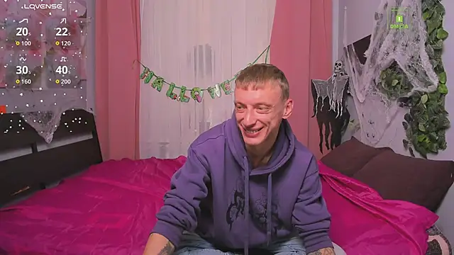 Snapshot of InkedJames chatting on 10/14/25, 10:38 InkedJames online show from 10/14/25, 10:38