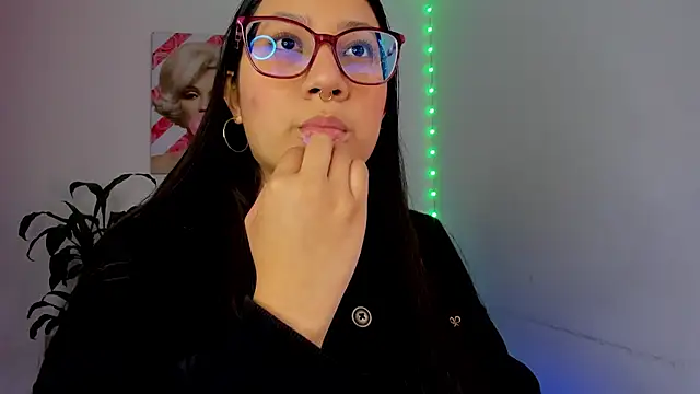 Snapshot of rouse_red chatting on 11/07/25, 07:14 rouse red online show from 11/07/25, 07:14