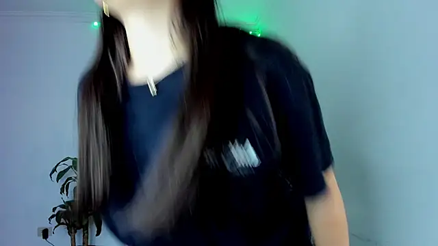 Snapshot of rouse_red chatting on 11/19/25, 07:14 rouse red online show from 11/19/25, 07:14