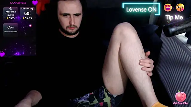 Snapshot of cjhouse96 chatting on 10/27/25, 12:42 cjhouse96 online show from 10/27/25, 12:42