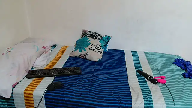 Snapshot of SinfullyForbiddeno7 chatting on 10/22/25, 10:20 SinfullyForbiddeno7 online show from 10/22/25, 10:20