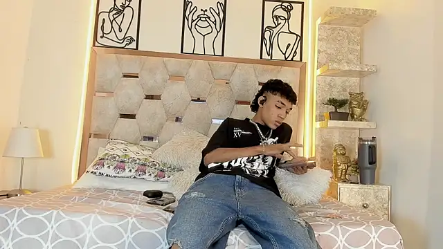 Lucass Blaze online show from 10/12/25, 09:58