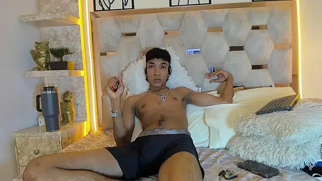 Lucass Blaze online show from 10/14/25, 09:37