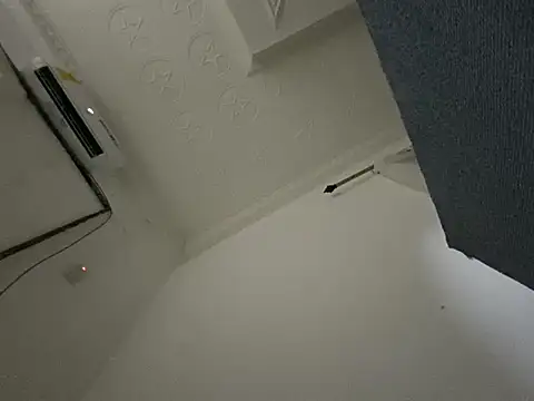 Snapshot of Atta-esi chatting on 11/19/25, 02:44 Atta-esi online show from 11/19/25, 02:44