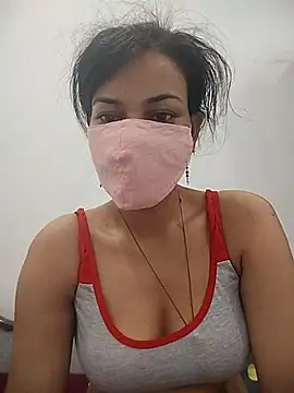 Miss-0012 online show from 10/17/25, 08:44