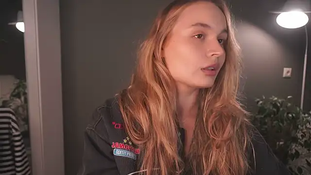 lisa schiele online show from 11/19/25, 08:20