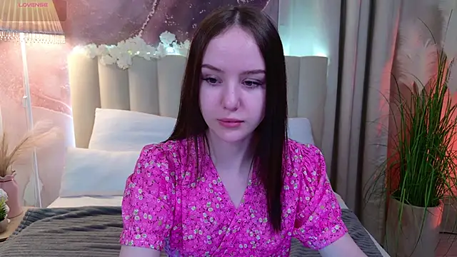 Snapshot of MarySparkle chatting on 09/30/25, 02:49 MarySparkle online show from 09/30/25, 02:49