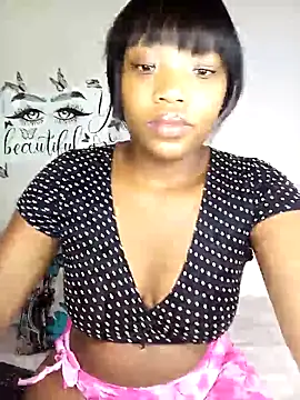 Young Slut21 online show from 10/07/25, 12:30